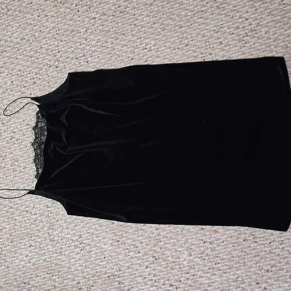 Vero Moda velvet dress - deep V lace back
